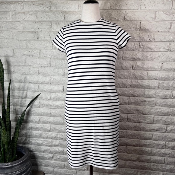 Lauren Ralph Lauren Dresses & Skirts - Lauren Ralph Lauren sleeveless navy blue white stripe knitted dress size XS